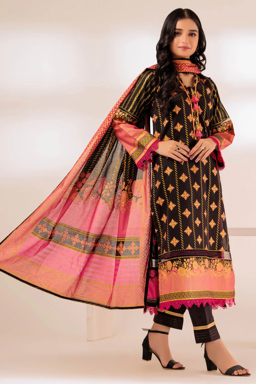 BLACK-LAWN-3 PIECE (SAS233P88)