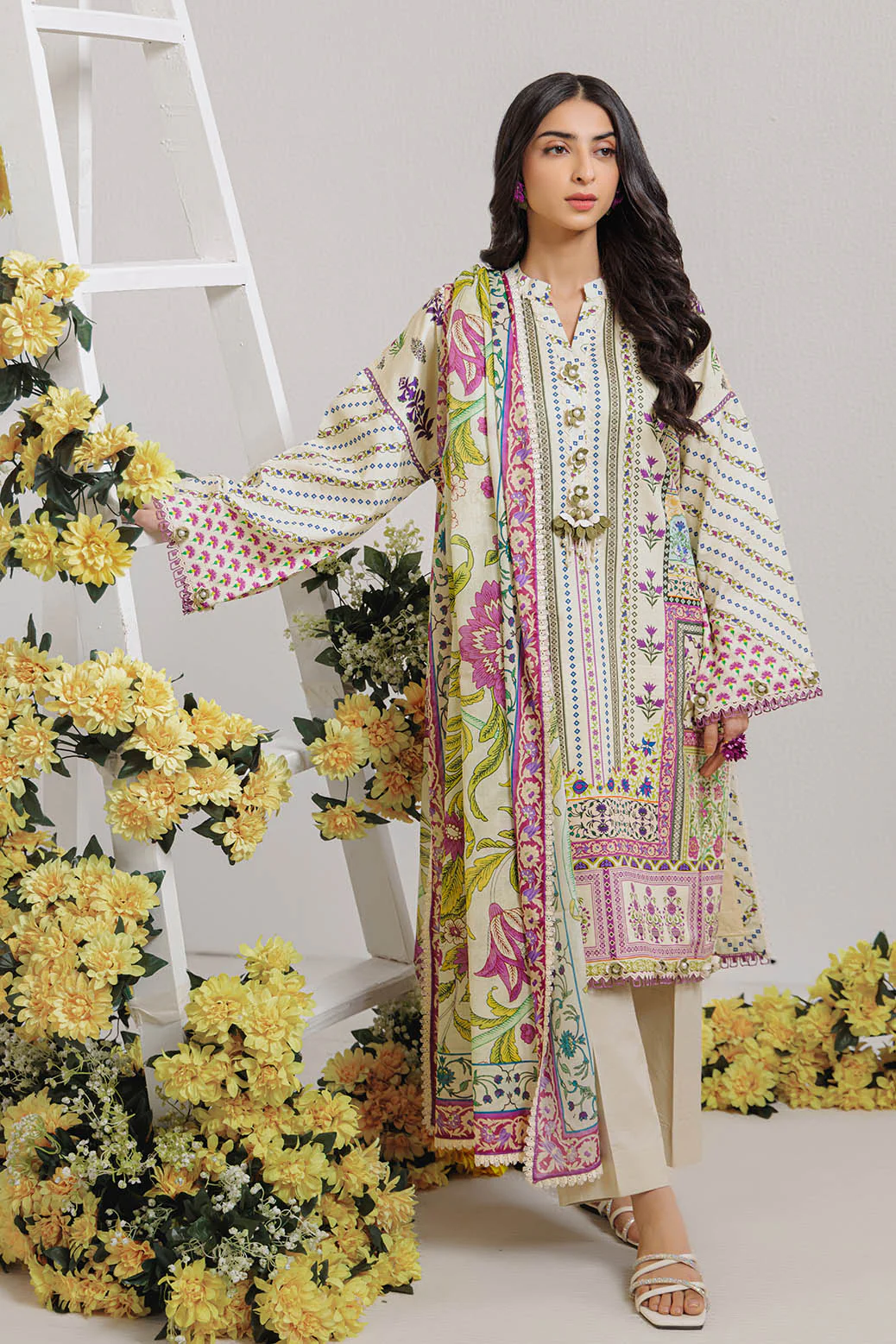 Mughal Muse - 2 PC (WU25SD2014)