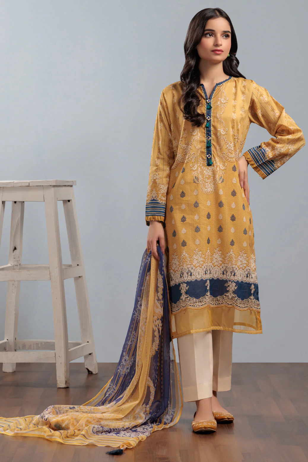 YELLOW-LAWN-3-PIECE (SAS233P10)
